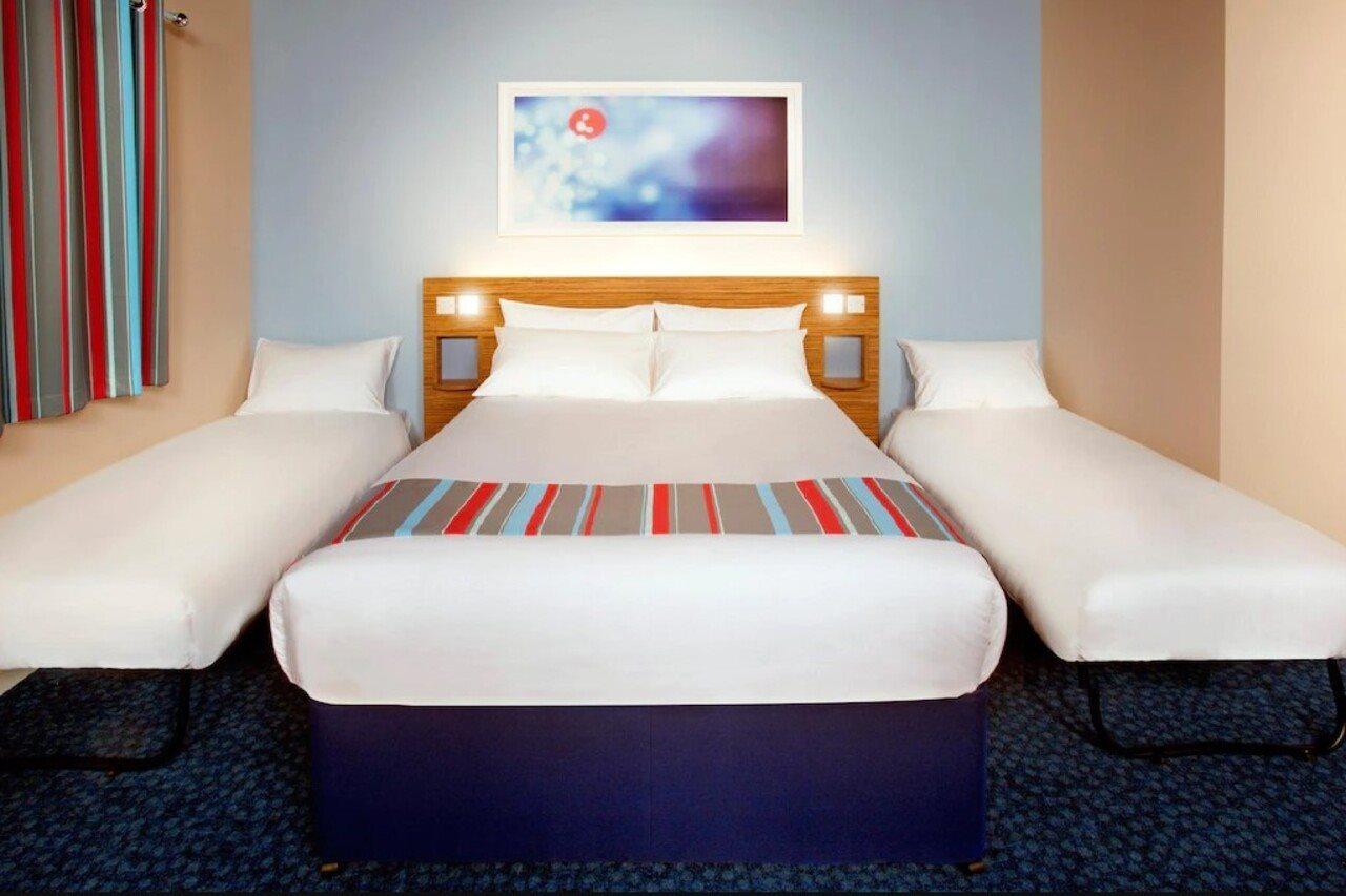 Travelodge Birmingham Yardley Екстериор снимка