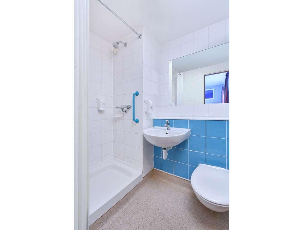 Travelodge Birmingham Yardley Стая снимка