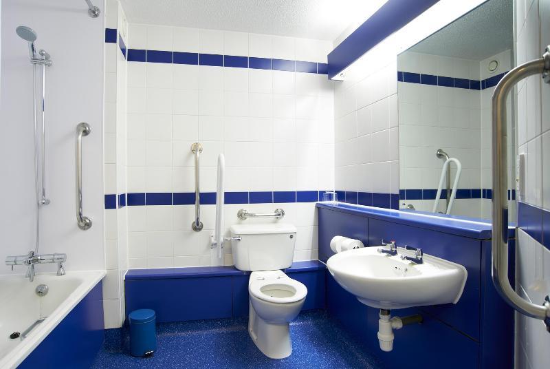 Travelodge Birmingham Yardley Екстериор снимка